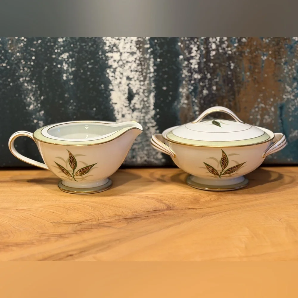 Noritake‎ Greenbay Creamer and Lidded Sugar Bowl Set